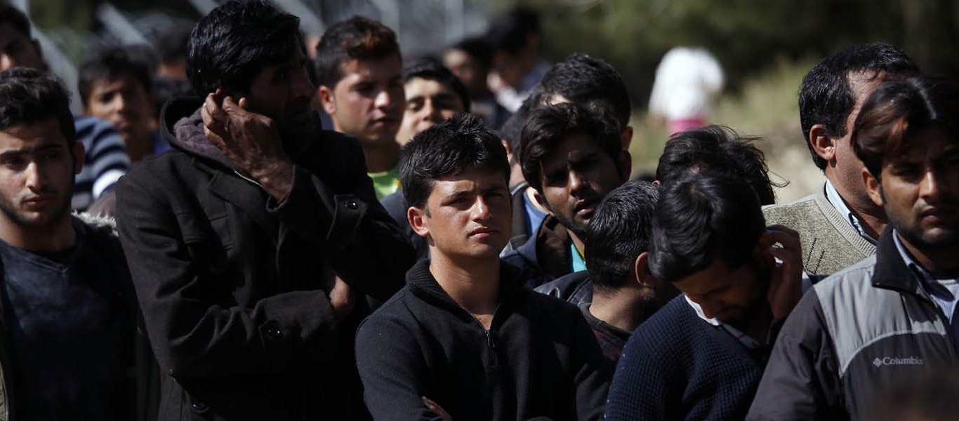 Στα «κάγκελα» οι Σπαρτιάτες: Ψήφισμα διαμαρτυρίας για την εγκατάσταση παράνομων μεταναστών Στα «κάγκελα» οι Σπαρτιάτες: Ψήφισμα διαμαρτυρίας για την εγκατάσταση παράνομων μεταναστών