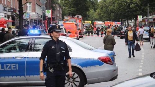 Επίθεση με μαχαίρι στο Αμβούργο – Τρεις τραυματίες