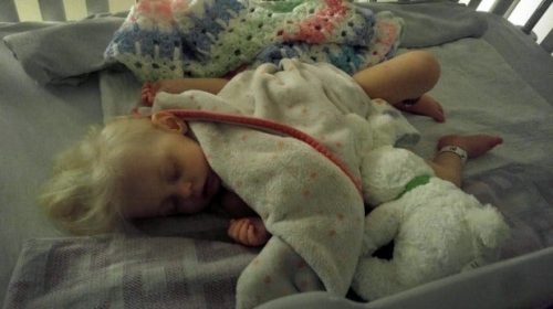 Βρέφος κόντεψε να πεθάνει από αιμορραγία – Αιτία η υπερβολική κατανάλωση αγελαδινού γάλακτος