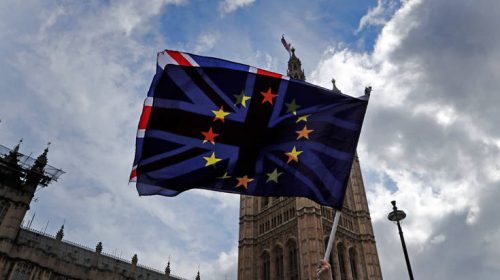 Πρώτα θα συγκροτηθεί η νέα Κομισιόν και μετά θα στείλει επίτροπο η Βρετανία