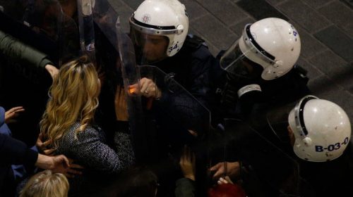 Τουρκία: Η αστυνομία διέλυσε με τη βία διαδήλωση για τα δικαιώματα των γυναικών