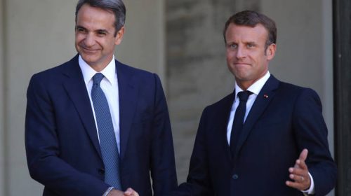 Τηλεφωνική επικοινωνία Μητσοτάκη-Μακρόν για μεταναστευτικό και Τουρκία