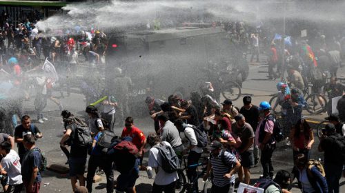 Ο συντηρητικός πρόεδρος της Χιλής καταδικάζει την ωμή βία