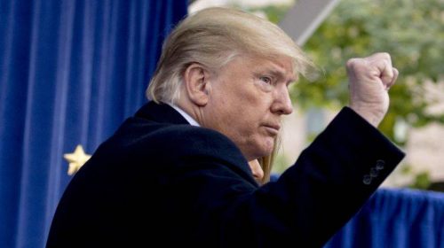 Αμερικανός πρεσβευτής της ΕΕ για την υπόθεση της Ουκρανίας: Ακολουθούσα εντολές του Τραμπ