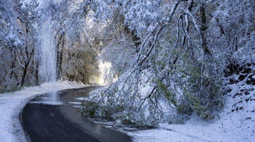 Τεράστια προβλήματα στη Γαλλία από τις σφοδρές χιονοπτώσεις