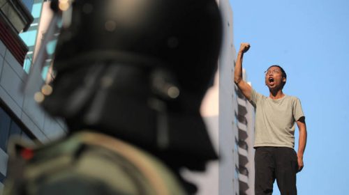 Χονγκ Κονγκ: Πεδίο μάχης το Πολυτεχνείο, συγκρούσεις και συλλήψεις