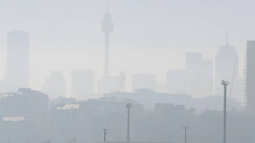 «Ορατότης μηδέν» στο Σίδνεϊ λόγω της φωτιάς