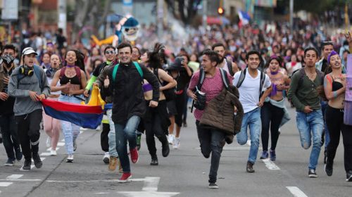 Κολομβία: Νέα έκκληση σε απεργία μετά το αδιέξοδο