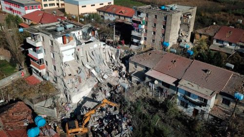 Φονικός σεισμός στην Αλβανία: 13 νεκροί, 135 τραυματίες, πολλοί παγιδευμένοι στα ερείπια