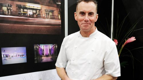 Πέθανε ο γνωστός τηλεοπτικός σεφ Γκάρι Ρόουντς