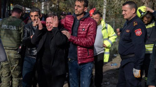 Φονικός σεισμός στην Αλβανία: Οικογένεια μετρά τρεις νεκρούς και πέντε εγκλωβισμένους στα συντρίμμια