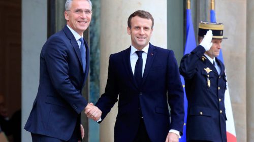 Συνάντηση Μακρόν – Στόλτενμπεργκ με φόντο τις δηλώσεις περί «εγκεφαλικού θανάτου» του ΝΑΤΟ