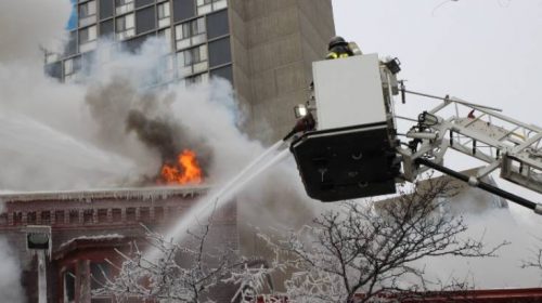 Πέντε νεκροί από φωτιά σε κτίριο στη Μινεάπολη