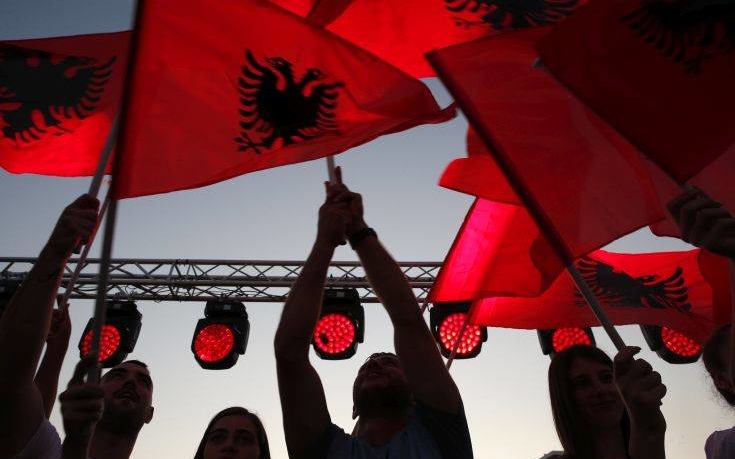 Αλβανία: Σημαντικό πρόβλημα η διαφθορά, ένας στους δύο πολίτες έχει πιεστεί να «λαδώσει» Αλβανία: Σημαντικό πρόβλημα η διαφθορά, ένας στους δύο πολίτες έχει πιεστεί να «λαδώσει»