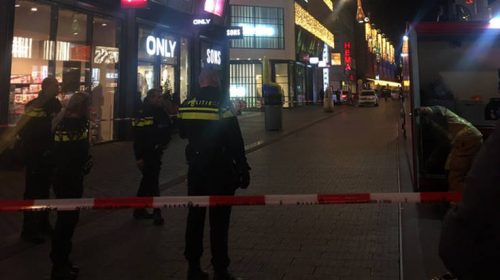 Συναγερμός στη Χάγη για επίθεση με μαχαίρι και τραυματίες