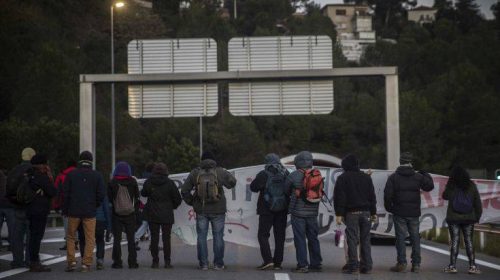 Γαλλο-ισπανική επιχείρηση για να διαλυθεί διαδήλωση για την Καταλονία