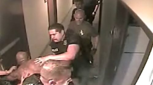 Η συγκλονιστική στιγμή της διάσωσης 8χρονης από τον απαγωγέα της