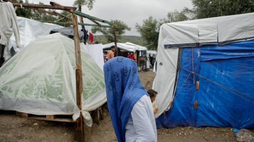 Η Γερμανία έστειλε κρεβάτια, σκεπάσματα και κουβέρτες για τους πρόσφυγες