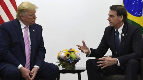 Μπολσονάρου: Ο Τραμπ με διαβεβαίωσε ότι δεν θα επιβάλλει δασμούς στον βραζιλιάνικο χάλυβα και στο βραζιλιάνικο αλουμίνιο