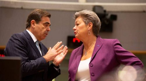 Στην Άγκυρα αύριο Σχοινάς και Γιόχανσον για το μεταναστευτικό