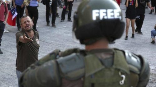 Οργή για τις δηλώσεις Πινιέρα αναφορικά με την αστυνομική βία κατά διαδηλωτών στη Χιλή