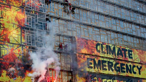 Ακτιβιστές έκαναν κατάληψη στο κτίριο του Ευρωπαϊκού Συμβουλίου