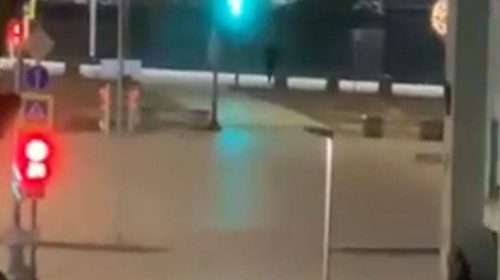 Πυροβολισμοί στη Μόσχα: Οι πρώτες εικόνες και η στιγμή που ο ένοπλος ανοίγει πυρ