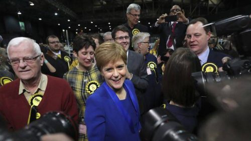 Εκλογές στη Βρετανία: Νέο δημοψήφισμα για την ανεξαρτησία της Σκωτίας θέλει η πρωθυπουργός της