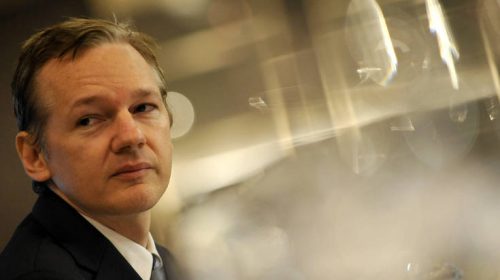 Χωρίζεται στα δύο η ακροαματική διαδικασία για την έκδοση του Ασάνζ