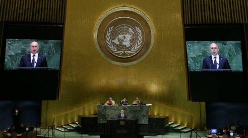 Κατηγορείται για τη δολοφονία της συζύγου του και παραιτείται ο πρωθυπουργός του Λεσότο