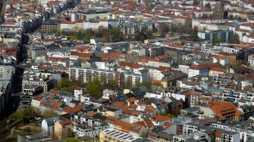 «Πάγο» στα ενοίκια 1,5 εκατ. διαμερισμάτων βάζει το Βερολίνο