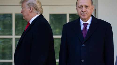 Τηλεφωνική επικοινωνία Τραμπ-Ερντογάν για τις εξελίξεις στη Λιβύη