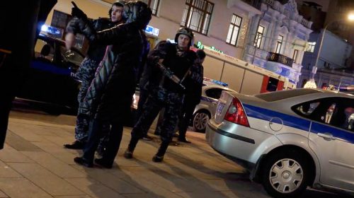 Απειλές για βόμβα σε πέντε δικαστήρια και έξι εμπορικά κέντρα στη Μόσχα