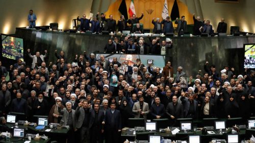 Κασέμ Σουλεϊμανί: Λαοθάλασσα στον αποχαιρετισμό – Συγκίνηση και πληγωμένη εθνική υπερηφάνεια