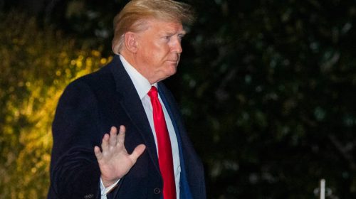 Αμερικανός αξιωματούχος για την επικήρυξη Τραμπ από Ιρανό βουλευτή: Είναι γελοίο