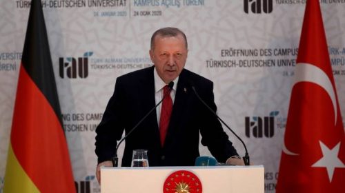 Ερντογάν μετά από τη συνάντηση με Μέρκελ: Η Τουρκία δεν θα εγκαταλείψει τον Σάρατζ