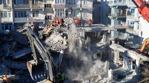 Εφιαλτική πρόβλεψη υπουργού για σεισμό 7,5 Ρίχτερ στην Κωνσταντινούπολη