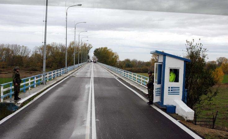 Η Τουρκία αποσύρει στρατό από τον Έβρο, στέλνει τις δυνάμεις στο μέτωπο της Συρίας Η Τουρκία αποσύρει στρατό από τον Έβρο, στέλνει τις δυνάμεις στο μέτωπο της Συρίας