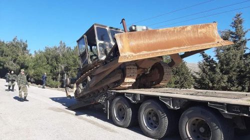 Μεταναστευτικό: Έπιασαν δουλειά οι μπουλντόζες στη Χίο