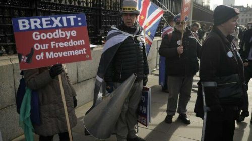 Brexit: 500.000 πολίτες της ΕΕ δεν έχουν υποβάλει ακόμη αίτηση παραμονής στη Βρετανία