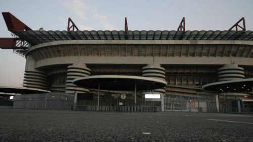 Ο κορονοϊός «χτυπά» και διοργανώσεις της UEFA, με κλειστές εξέδρες η Serie A