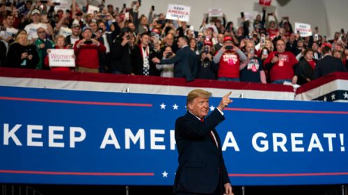 Χωρίς αντίπαλο παίζει ο Τραμπ στις εσωκομματικές διαδικασίες των Ρεπουμπλικάνων