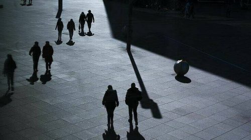 Εφιαλτικό σενάριο για τον κορονοϊό κάνει λόγο για 10 εκατομμύρια κρούσματα στη Γερμανία