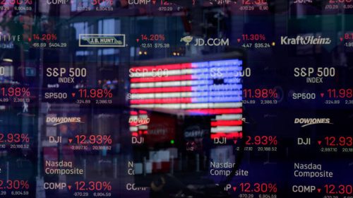 Κορονοϊός ΗΠΑ: Περιορίζονται οι συναθροίσεις, προς κλείσιμο τα μπαρ, βουτιά στο χρηματιστήριο