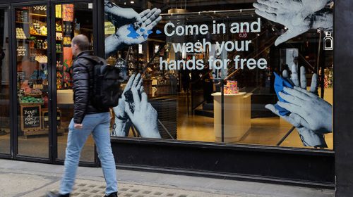 Κορονοϊός στη Βρετανία: «Η πορεία της επιδημίας είναι μη αναστρέψιμη»