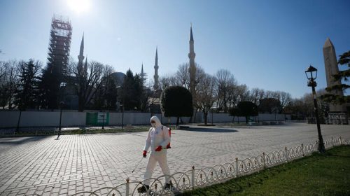 Ακόμη 7 νεκροί και 343 νέα κρούσματα κορονοϊού στην Τουρκία