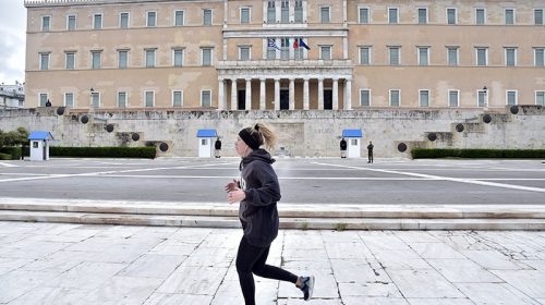 Το Al Jazeera αποθεώνει την Ελλάδα για την στρατηγική της κατά της πανδημίας