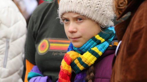 Γκρέτα Τούνμπεργκ για Ημέρα της Γης: Θα πρέπει να αντιμετωπίσουμε την πανδημία και την κλιματική κρίση