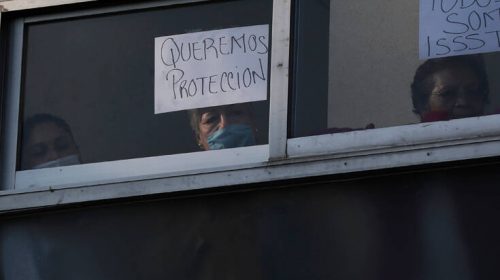 Σκληρές μαρτυρίες από το Μεξικό: Ύβρεις και ξύλο μέχρι θανάτου σε γιατρούς και νοσηλευτές λόγω κορονοϊού