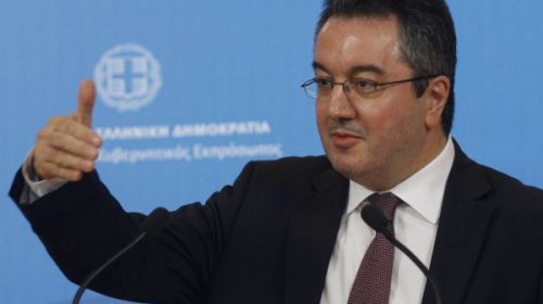 Εν μέσω πανδημίας: Η φωτογραφία που έκανε έξαλλο τον Ηλία Μόσιαλο